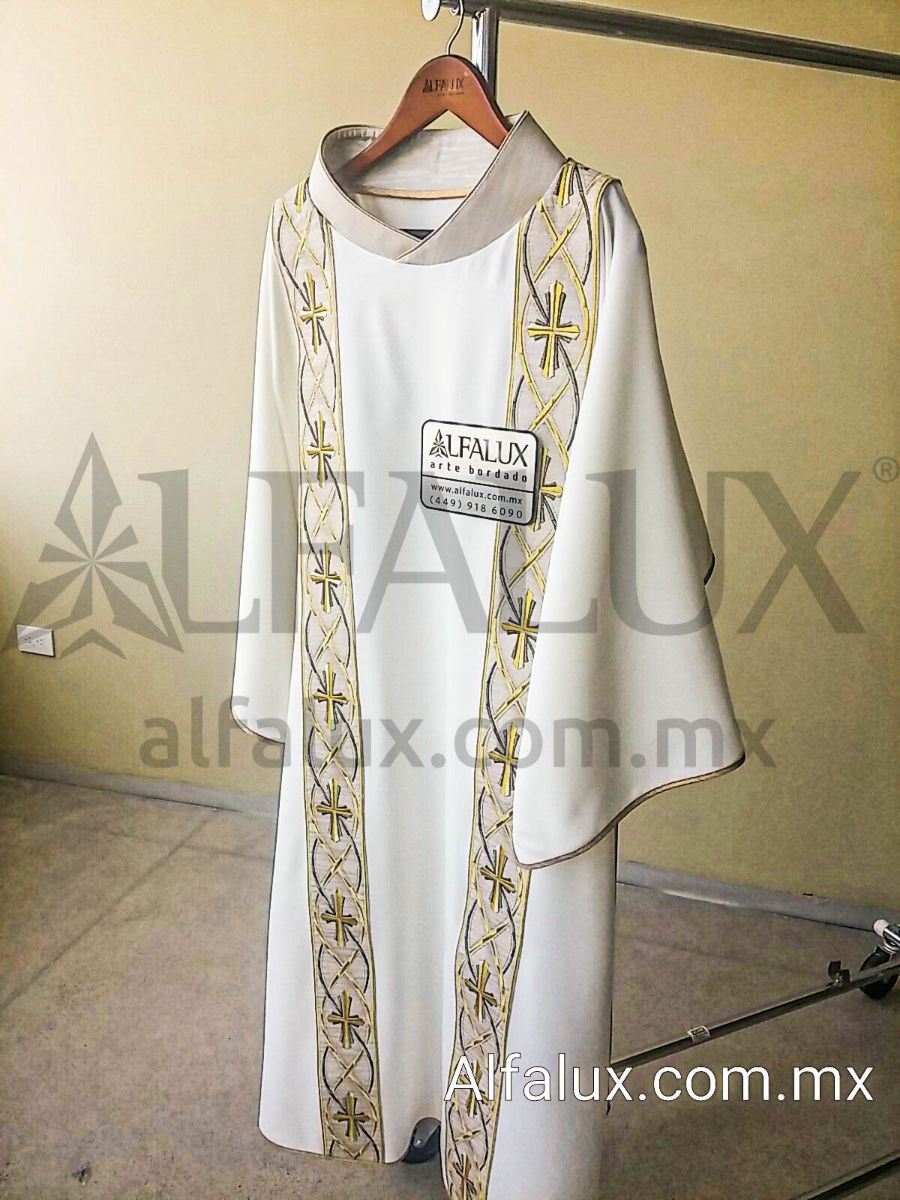 13 REINO Blanco Dalmatica DOBLE RAYA 9483